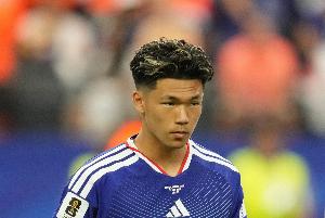 火爆中超大连英博vs武汉三镇低调看直播_火爆中超大连英博vs武汉三镇低调看直播在线观看_免费看直播