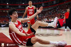 火爆NBA雄鹿vs勇士进球集锦_火爆NBA雄鹿vs勇士进球集锦在线观看_免费看直播