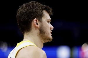 免费NBA马刺vs雄鹿在线观看_免费NBA马刺vs雄鹿在线观看在线观看_免费看直播